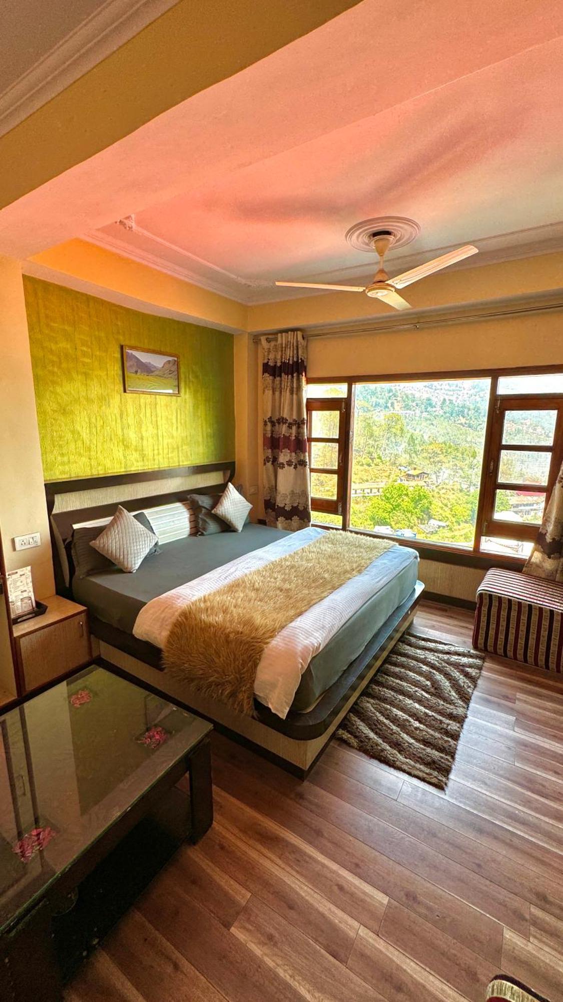 Hotel Apple Regency Shimla Zewnętrze zdjęcie