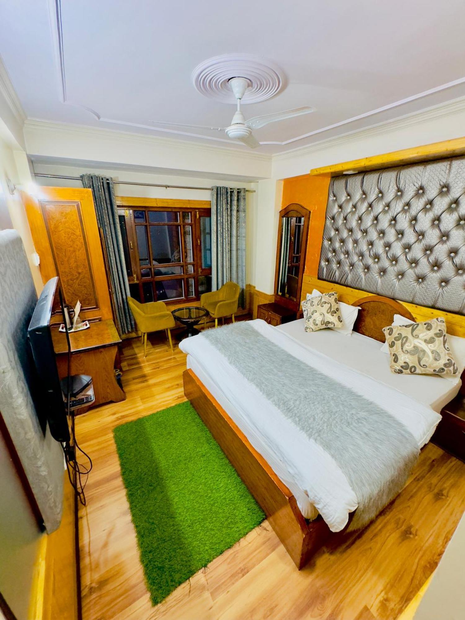 Hotel Apple Regency Shimla Zewnętrze zdjęcie