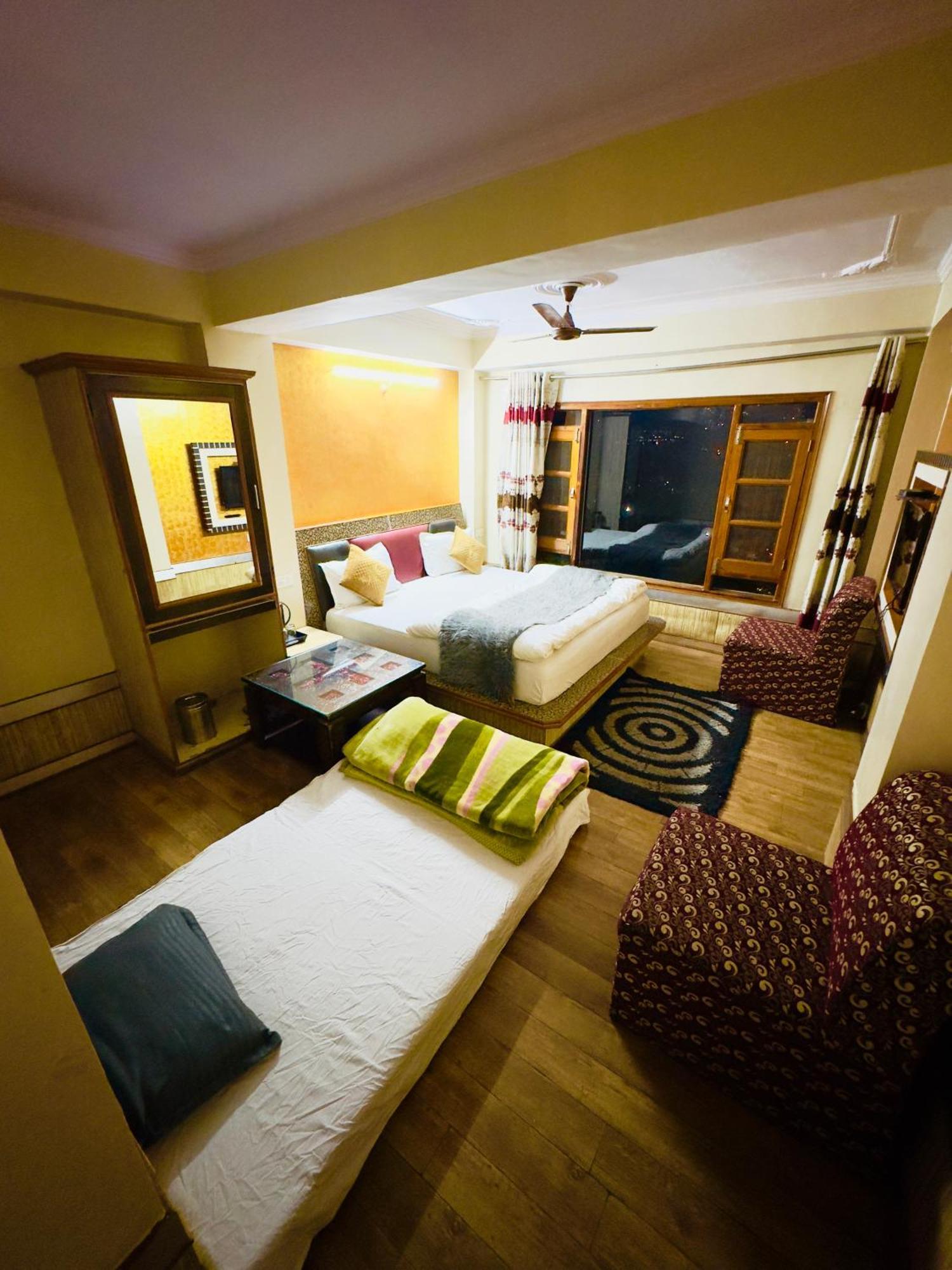 Hotel Apple Regency Shimla Zewnętrze zdjęcie